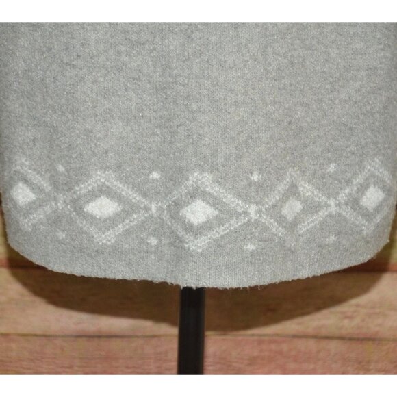 Christian Siriano Ladies Silver Snowflakes Christmas Turtleneck Sweater Size L - Picture 4 of 9